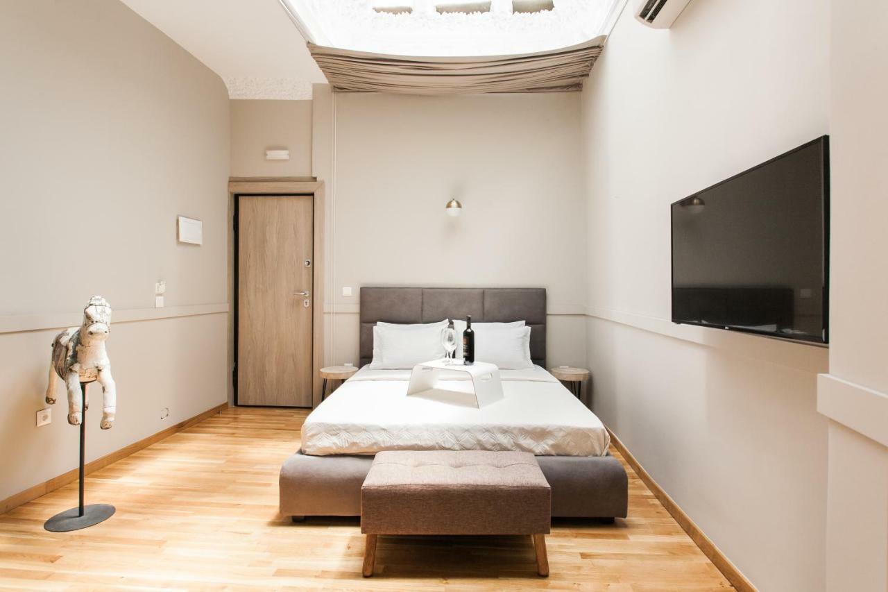 Step One | Luxury Suites Right In The Heart Of Acropolis Next To Metro Station Atenas Exterior foto